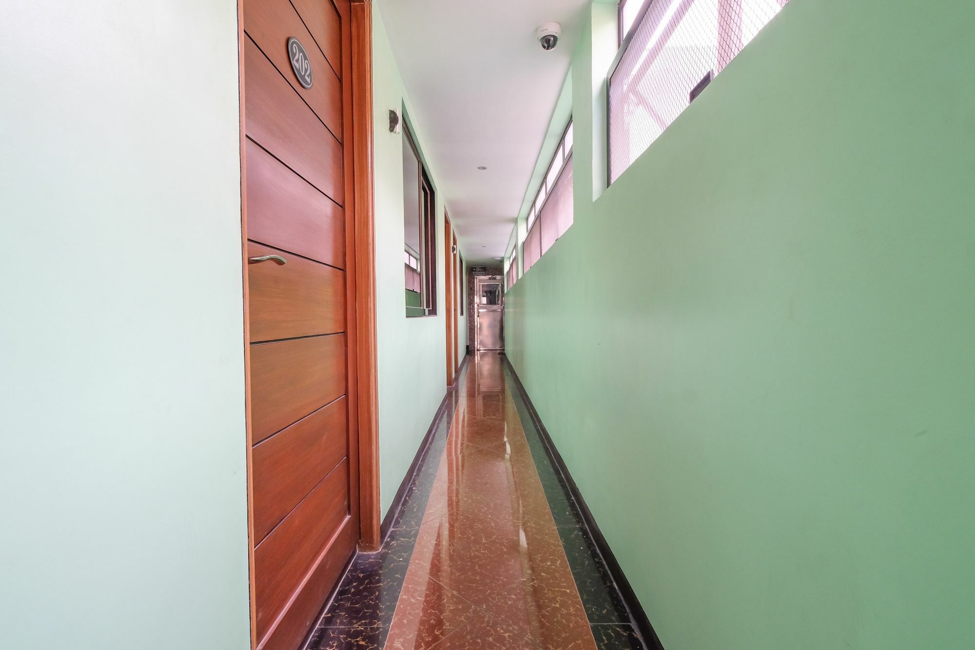 Zen Rooms Time Travellers Makati Μακάτι Εξωτερικό φωτογραφία